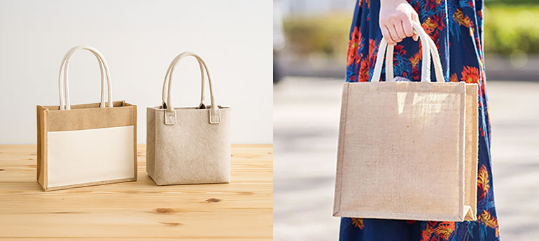 サイズ・形状・デザインが異なる2つのジュートのトートバッグと、ジュートのトートバッグを手に持た女性が写っているイメージ画像