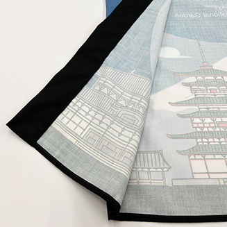 厚みのある生地で綿生地に似たような透け感を再現