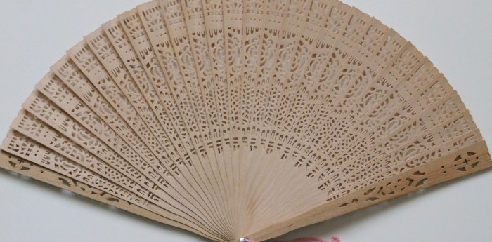 白檀扇子(びゃくだんせんす)のイメージ画像